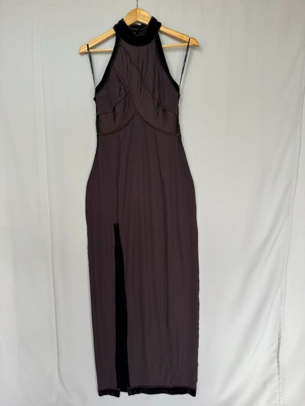 90s Vintage Tadashi Shoji CACHE Burgundy Stretch Velvet Halter Maxi Dress Large - Picture 9 of 13